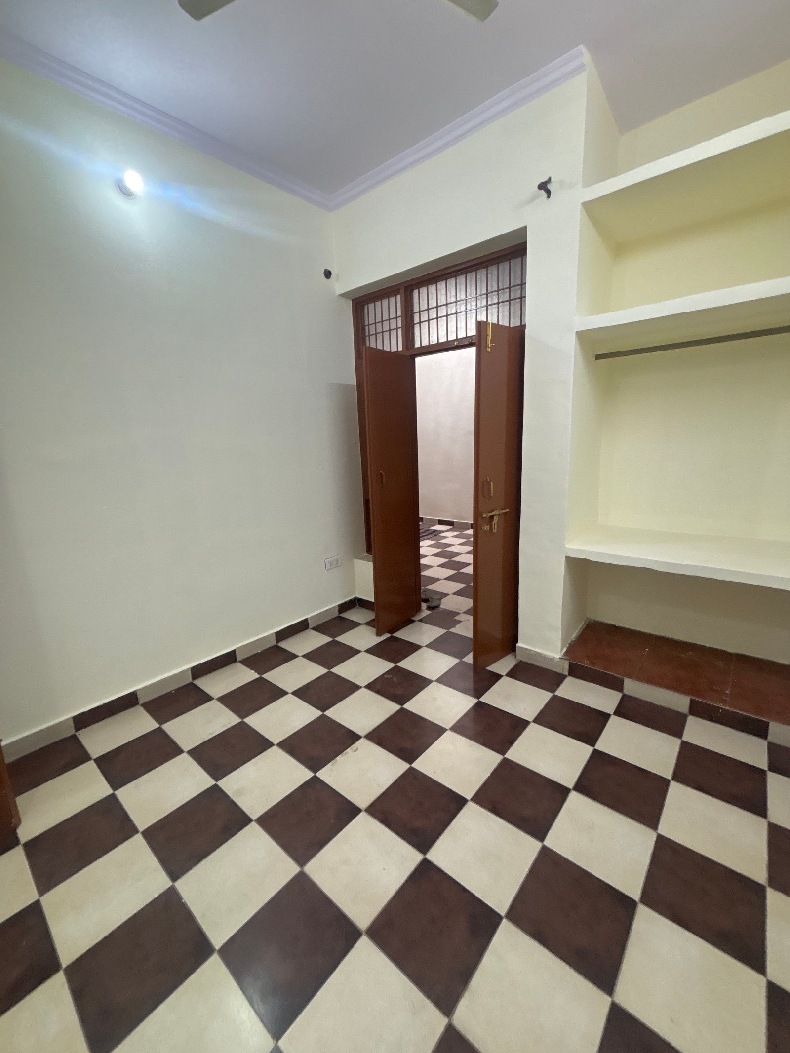 Residential, Independent House / Villa near Arvind academy/ 100m distance — photo 2, AAG-0016