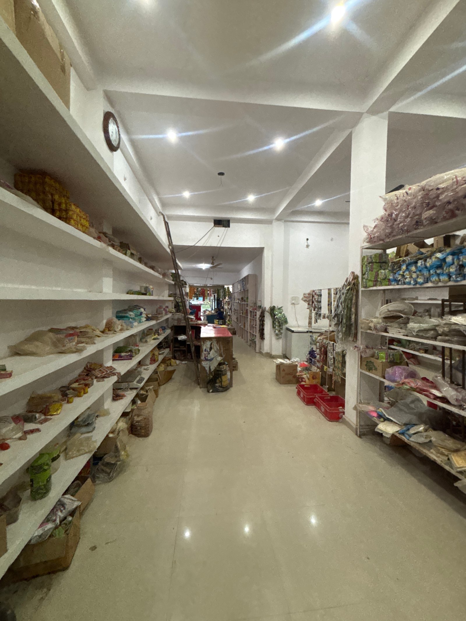 Commercial for rent near Labour ada — AAG-0024